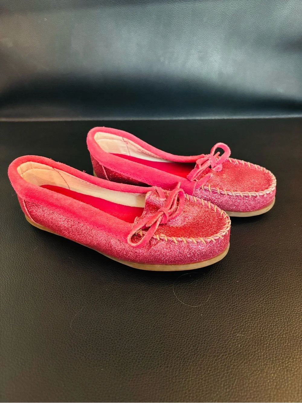 Minnetonka Women’s Hot Pink Suede Moccasins